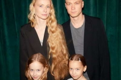 Юра Борисов с семьей